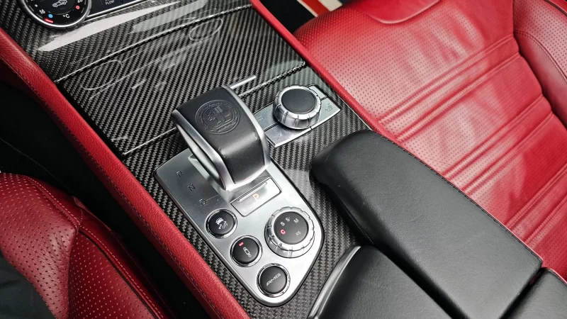 Mercedes-Benz SL-Class