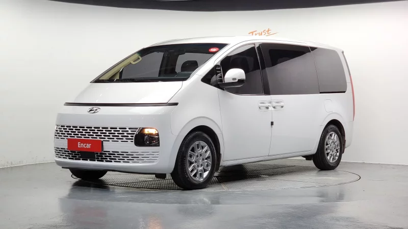 Hyundai Staria