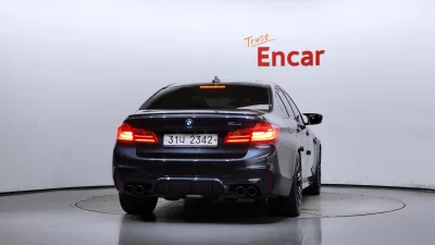 BMW M5