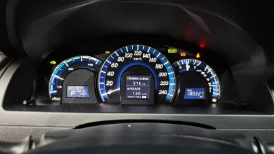 Toyota CAMRY