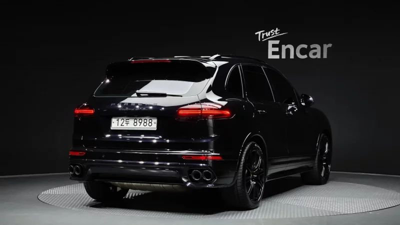 Porsche CAYENNE