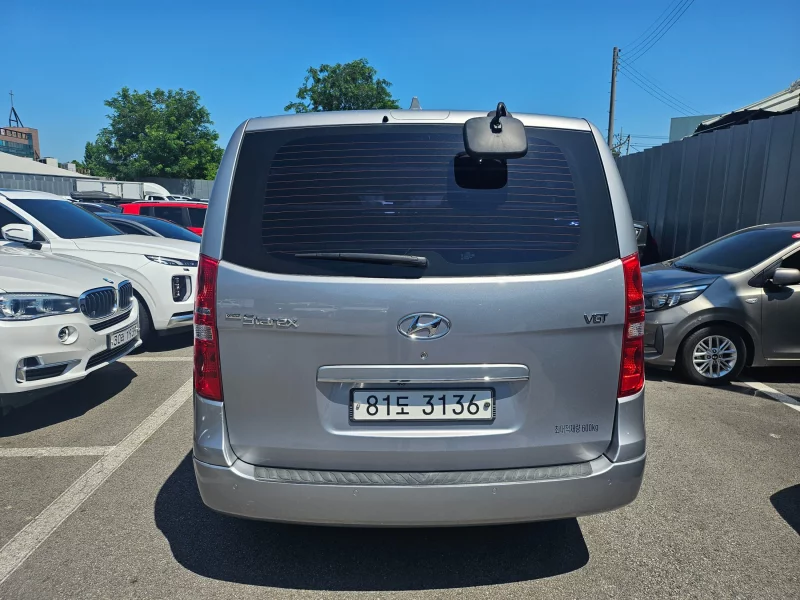 Hyundai Grand Starex