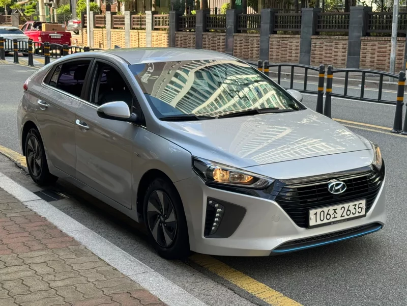 Hyundai Ioniq