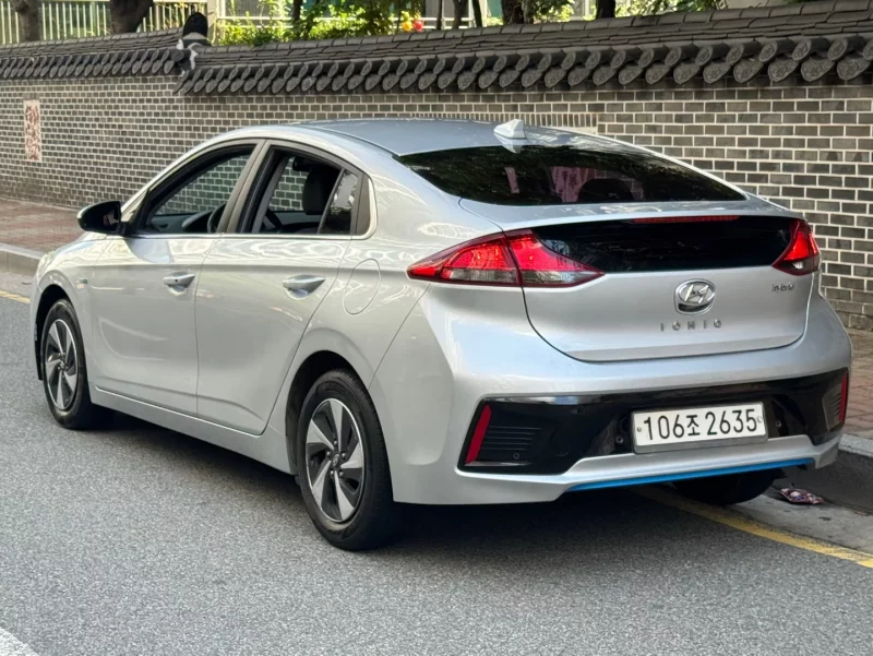 Hyundai Ioniq