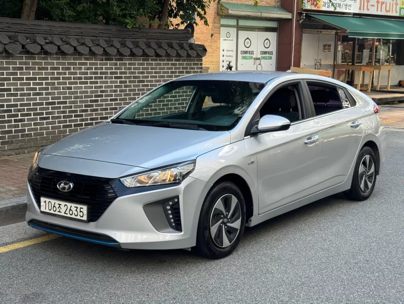 Hyundai Ioniq
