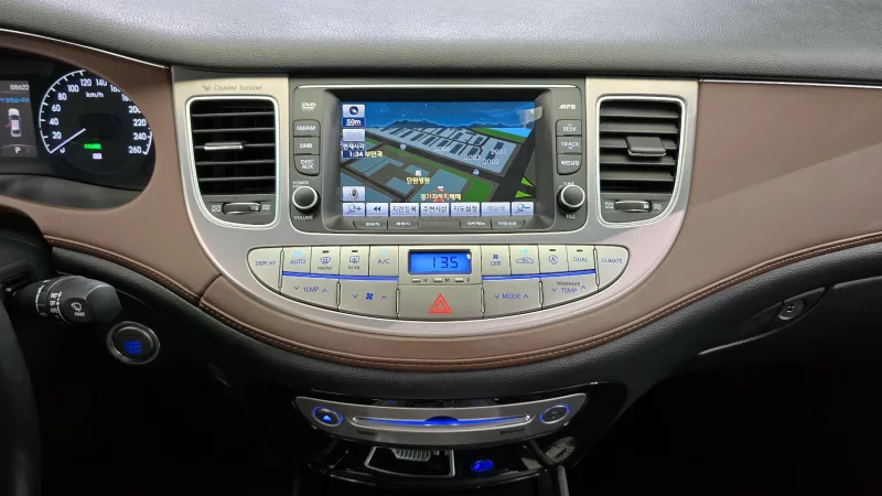 Hyundai Genesis