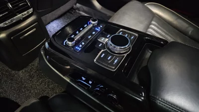 Genesis EQ900
