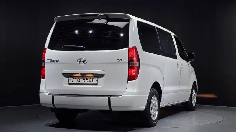 Hyundai Starex