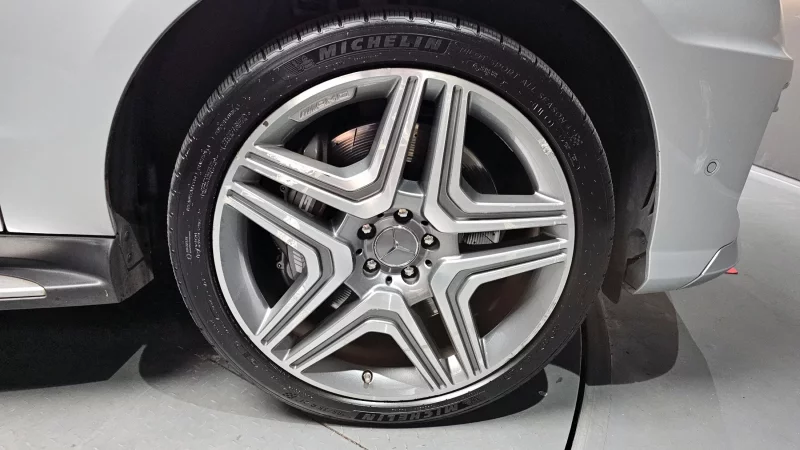 Mercedes-Benz M-class