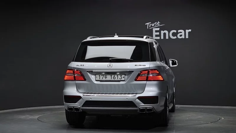 Mercedes-Benz M-class