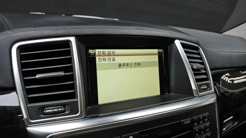 Mercedes-Benz M-class