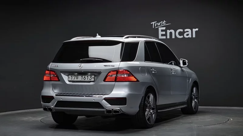 Mercedes-Benz M-class