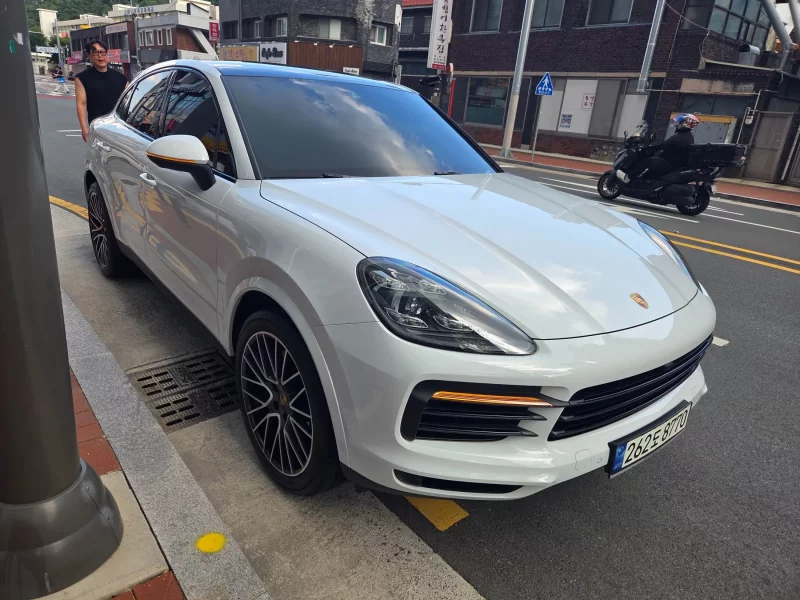 Porsche CAYENNE