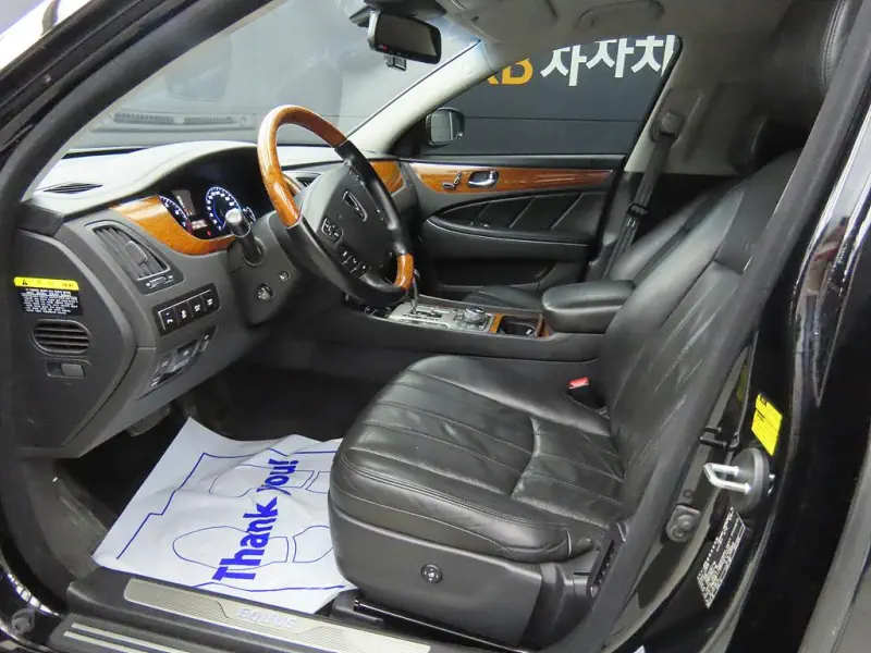 Hyundai Equus
