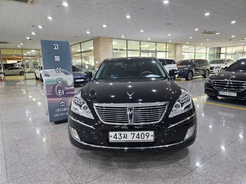 Hyundai Equus