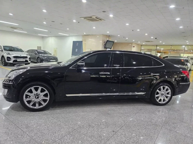 Hyundai Equus
