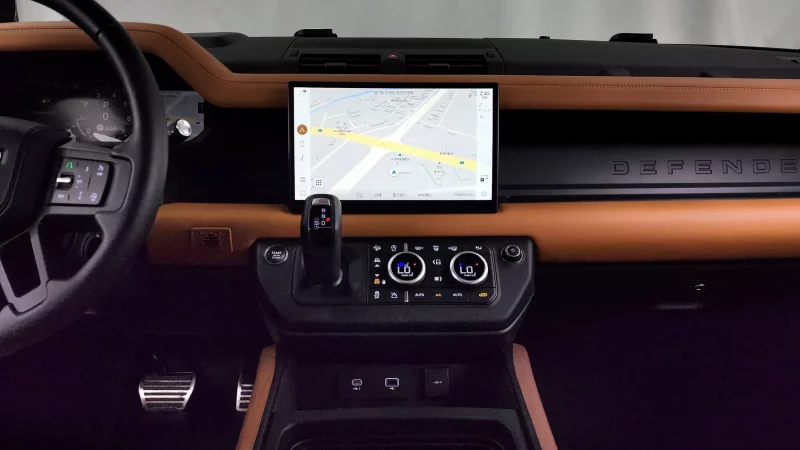 Land Rover DEFENDER