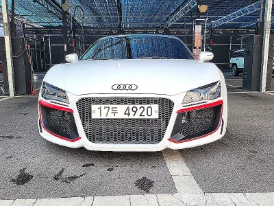 Audi R8
