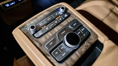 Kia K9