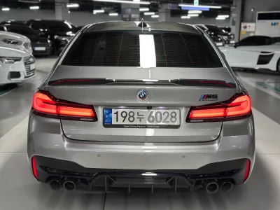 BMW M5