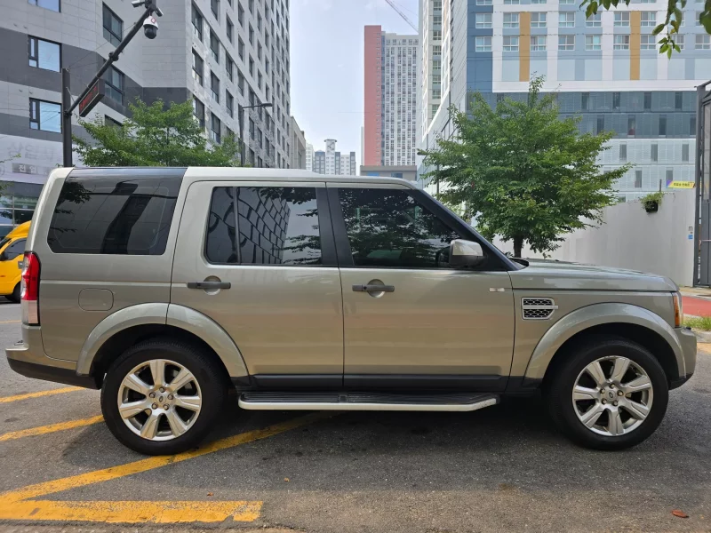 Land Rover DISCOVERY
