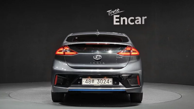 Hyundai Ioniq