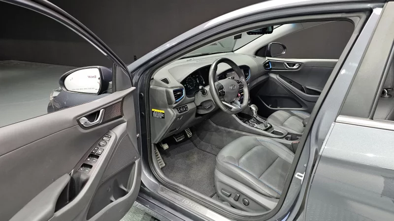 Hyundai Ioniq