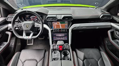Lamborghini URUS