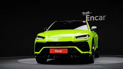 Lamborghini URUS