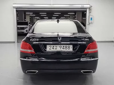 Hyundai Equus