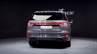 Lincoln AVIATOR