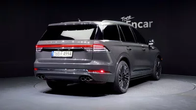 Lincoln AVIATOR