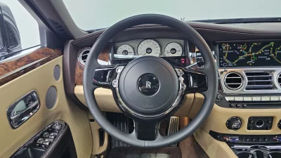 Rolls-Royce GHOST