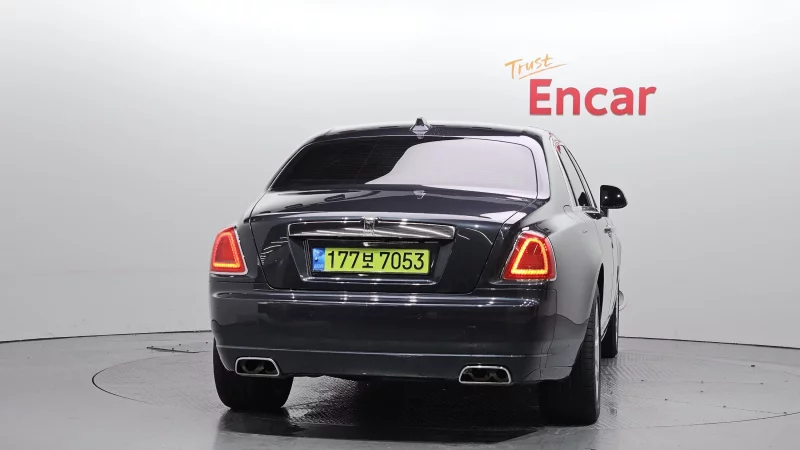 Rolls-Royce GHOST