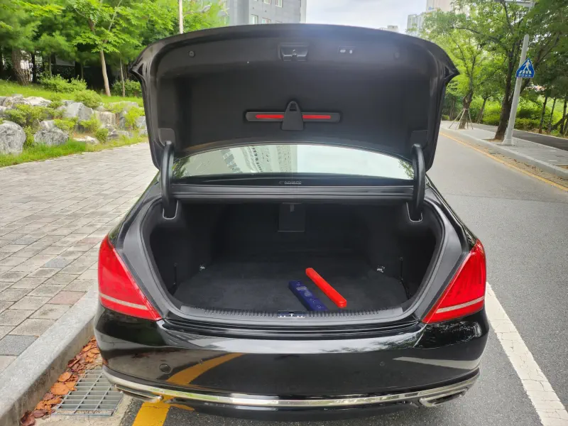 Genesis EQ900
