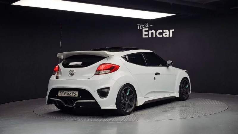 Hyundai Veloster