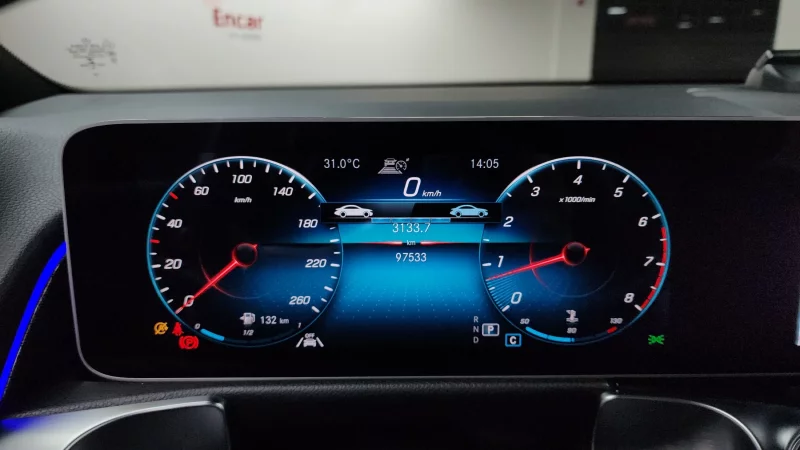 Mercedes-Benz GLB-Class