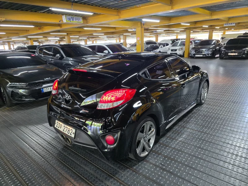 Hyundai Veloster