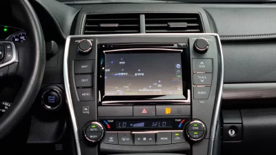 Toyota CAMRY