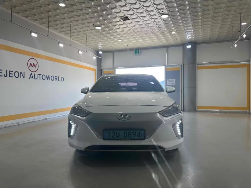 Hyundai Ioniq