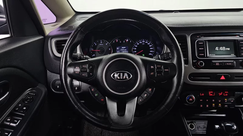Kia Carens