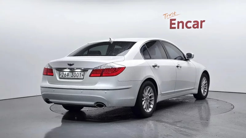 Hyundai Genesis