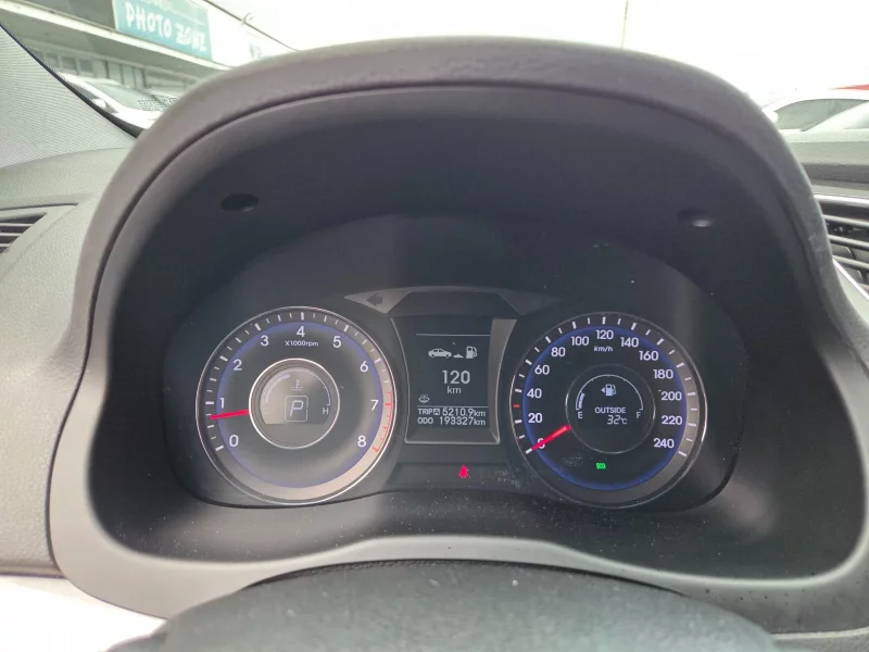 Hyundai I40
