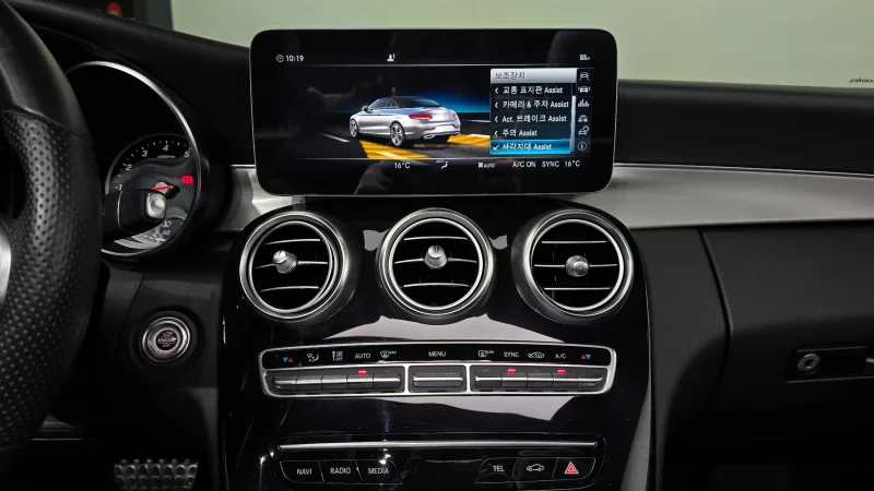 Mercedes-Benz C-Class