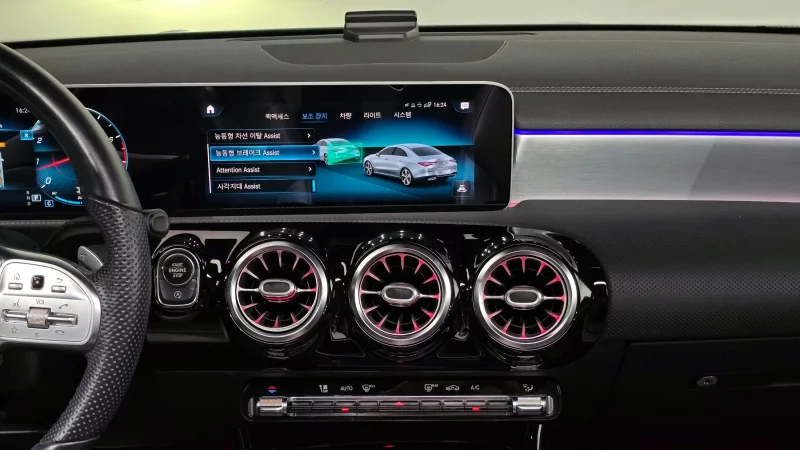 Mercedes-Benz CLA-Class