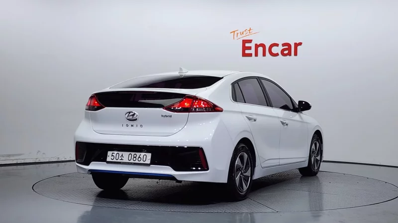 Hyundai Ioniq