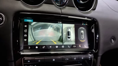 Jaguar XJ