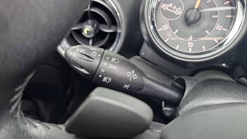 MINI Cooper Convertible