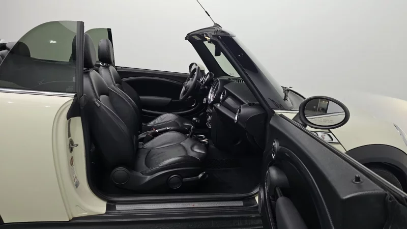 MINI Cooper Convertible