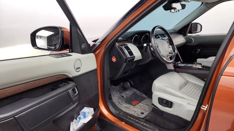 Land Rover DISCOVERY